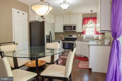 305 Falmouth Dr, Ruther Glen, VA 22546 - photo 4