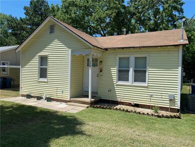 308 NW 7th St, Bentonville, AR 72712 - photo 7