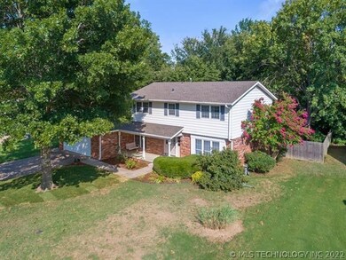 1406 N Choctaw Place, Claremore, OK 74017 - photo 2