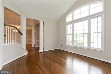 2813 Crossfields Way, Herndon, VA 20171 - photo 6