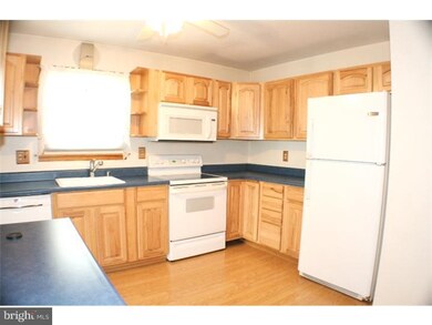 15 Sweet Bay Ln, Swedesboro, NJ 08085 - photo 4