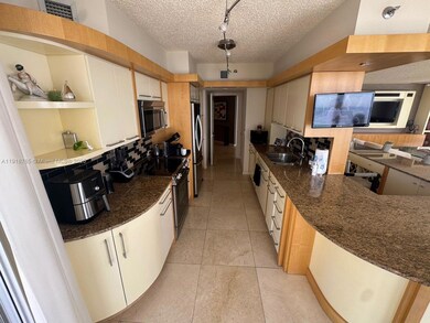 Oceania II unit 1921, Sunny Isles Beach, FL 33160 - photo 7