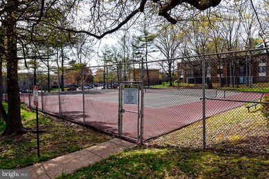 8473 Greenbelt Rd unit 2, Greenbelt, MD 20770 - photo 2