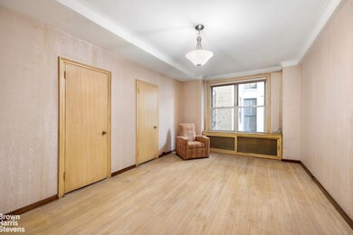 The White House unit 2D, New York, NY 10024 - photo 6