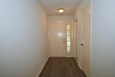 5423 Mossgrey Ln, Spring, TX 77373 - photo 2