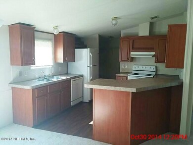 464 W Railroad Ave, MacClenny, FL 32063 - photo 6