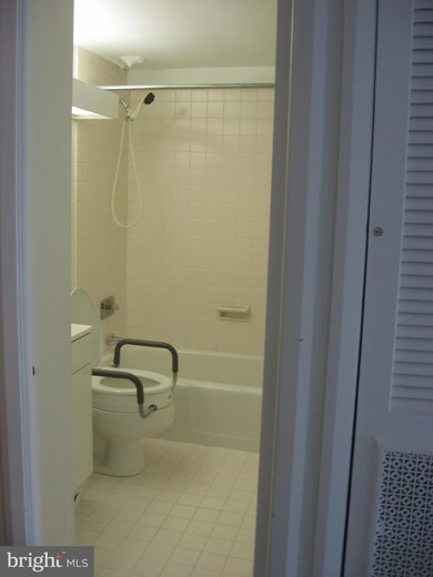 The Imperial unit 232, SHOWN AS 206, Baltimore, MD 21215 - photo 6