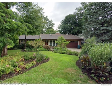 2510 Sunhill Dr, Waterford, MI 48329 - photo 2