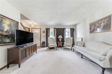 9752 Wainwright Terrace, Olmsted Falls, OH 44138 - photo 4