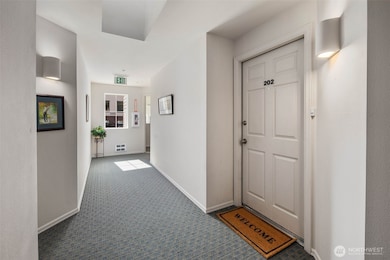 7207 210th St SW unit 202, Edmonds, WA 98026 - photo 4