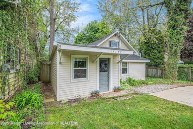 15496 Park Lake Rd, East Lansing, MI 48823 - photo 2