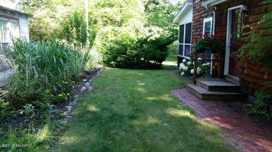 Simonson822SummerNew-6