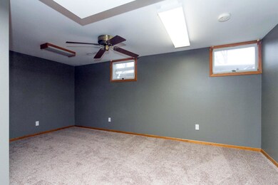 916_1st_st_MLS_HID1087405_ROOMbedroom2