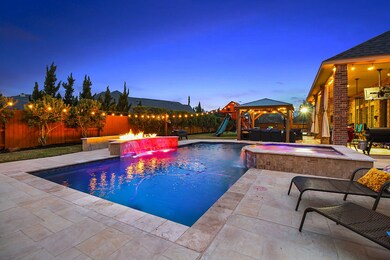 Plenty areas for relaxing enjoyment... Notice that there are no neighboring windows looking in!