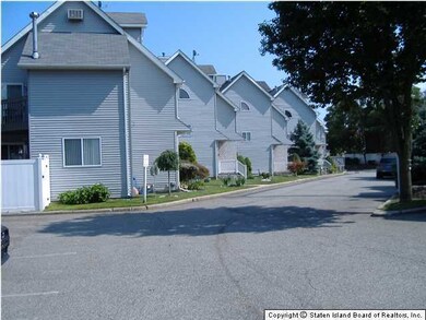 30 Fairlawn Loop, Staten Island, NY 10308 - photo 3