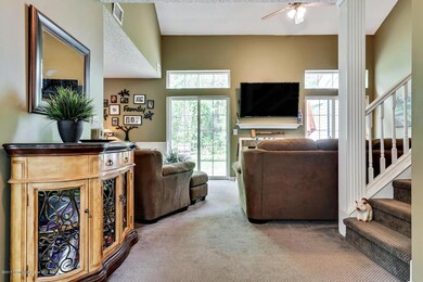 NO ROAD BEHIND UNIT! PRIVACY FENCE.