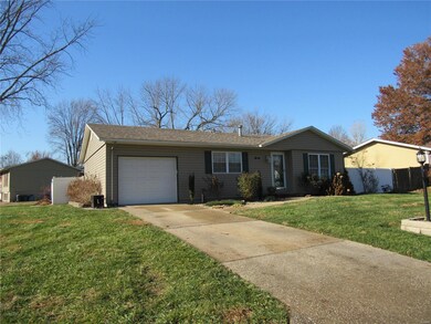 313 Canary Ln.Godfrey, IL  62035