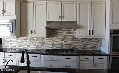Homesite 28 Kitchen Backsplash