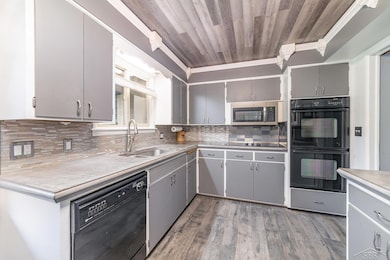 1270 Hemmeter Rd, Saginaw, MI 48638 - photo 6