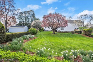 11 Dee Ln, Stamford, CT 06902 - photo 3