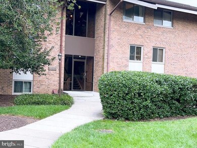 18607 Walkers Choice Rd unit 18607, Montgomery Village, MD 20886 - photo 2