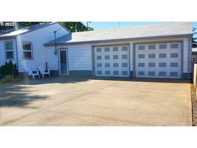 106 SW Railroad St, Sheridan, OR 97378 - photo 3