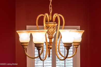 11047 Radleigh Ln, Louisville, KY 40291 - photo 6