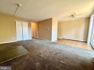 100 E Glenolden Ave unit B15, Glenolden, PA 19036 - photo 4