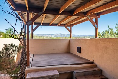 5933 N Bentley Court