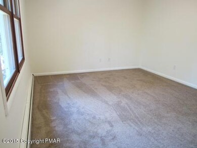 127 Apple Dr, Milford, PA 18337 - photo 4