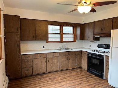 291 Orchard Rd unit 4, Highland, NY 12528 - photo 2