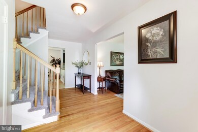 12037 Forbes Glen Dr, Herndon, VA 20170 - photo 6