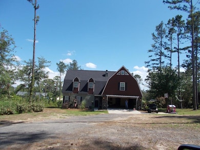 703 Woodlake Cir, Douglas, GA 31535 - photo 2