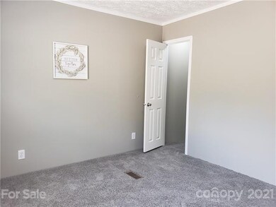 926 Jackson Loop Rd, Flat Rock, NC 28731 - photo 5