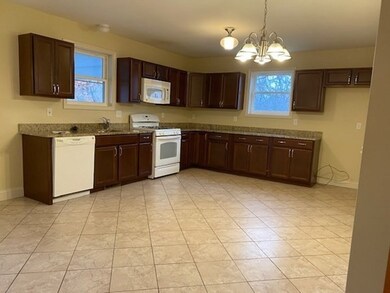 67 Pine St unit 1, Woburn, MA 01801 - photo 3