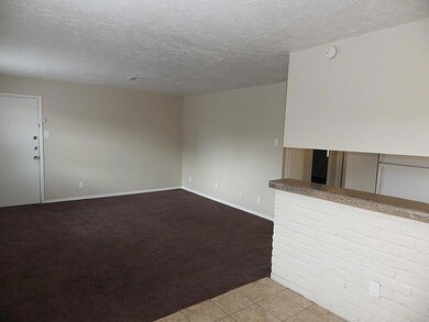 4503 Werner St unit 9, Houston, TX 77022 - photo 2