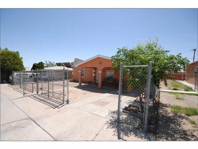 2504 Mountain Ave, El Paso, TX 79930 - photo 3