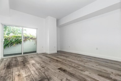 39 NW 7th Ave unit 405, Miami, FL 33128 - photo 4