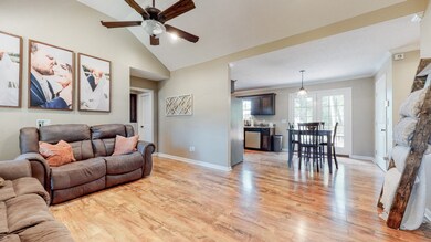 2240 Sims Rd, Shelbyville, TN 37160 - photo 4