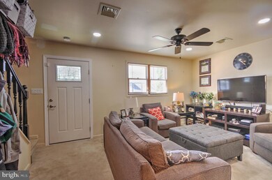 28 W Vine St, Hatfield, PA 19440 - photo 3