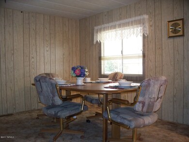 Dining Room - Sitting Area