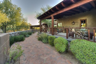 005_Front Walkway