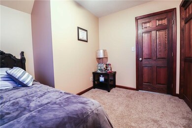 1517 W Deborah Dr, Greensburg, IN 47240 - photo 2