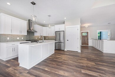 2846ProvinOaksCtNE-9 (1)
