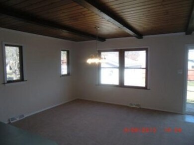 9015 Cottage Grove Place, Highland, IN 46322 - photo 5