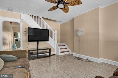 1249 N 11th St, Reading, PA 19604 - photo 3