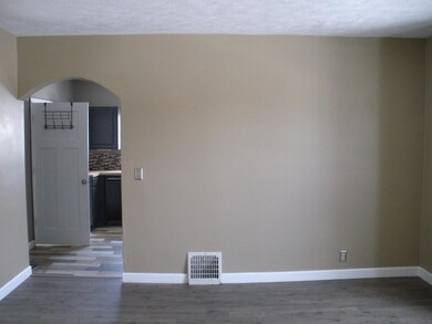 202 S Main St, Kirklin, IN 46050 - photo 4