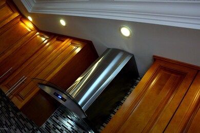 8461 Spicewood Dr, Jacksonville, FL 32216 - photo 2