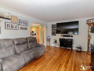 559 E Erie Rd, Temperance, MI 48182 - photo 7