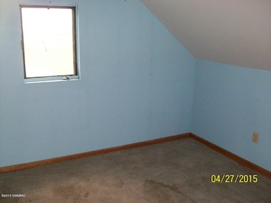 108th bedroom2